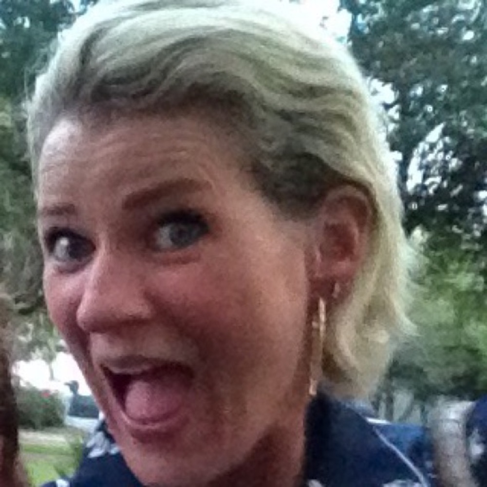 Meet your Posher, Jennifer